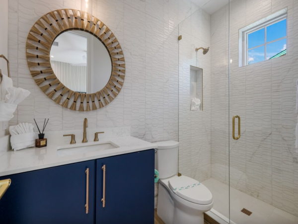 Lido Key Ten Bedroom Steps to  Beach Luxury Rental Walk to St. Armands Circle WOW!